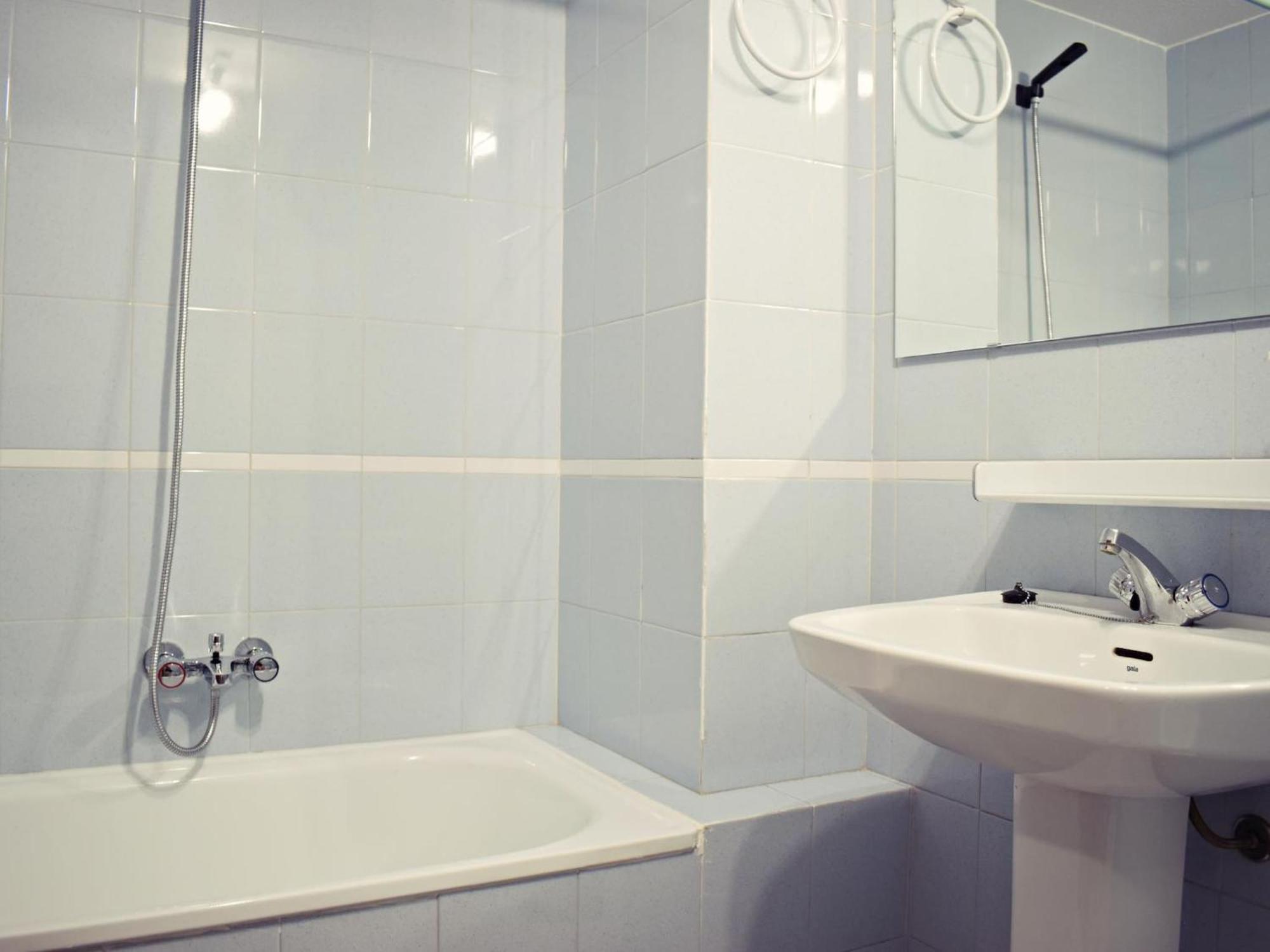 Amplio Y Luminoso Apartamento Cerca Del Centro Y La Playa Con Piscina Y Parking Privado Málaga Kültér fotó