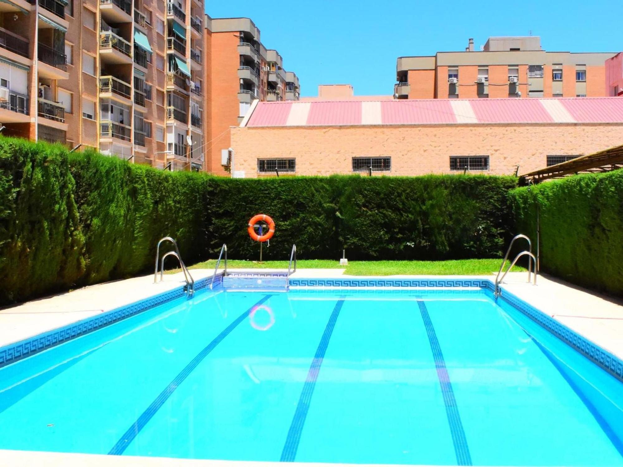 Amplio Y Luminoso Apartamento Cerca Del Centro Y La Playa Con Piscina Y Parking Privado Málaga Kültér fotó