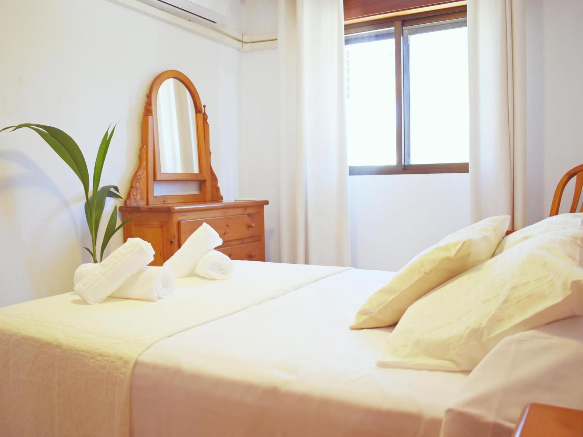 Amplio Y Luminoso Apartamento Cerca Del Centro Y La Playa Con Piscina Y Parking Privado Málaga Kültér fotó