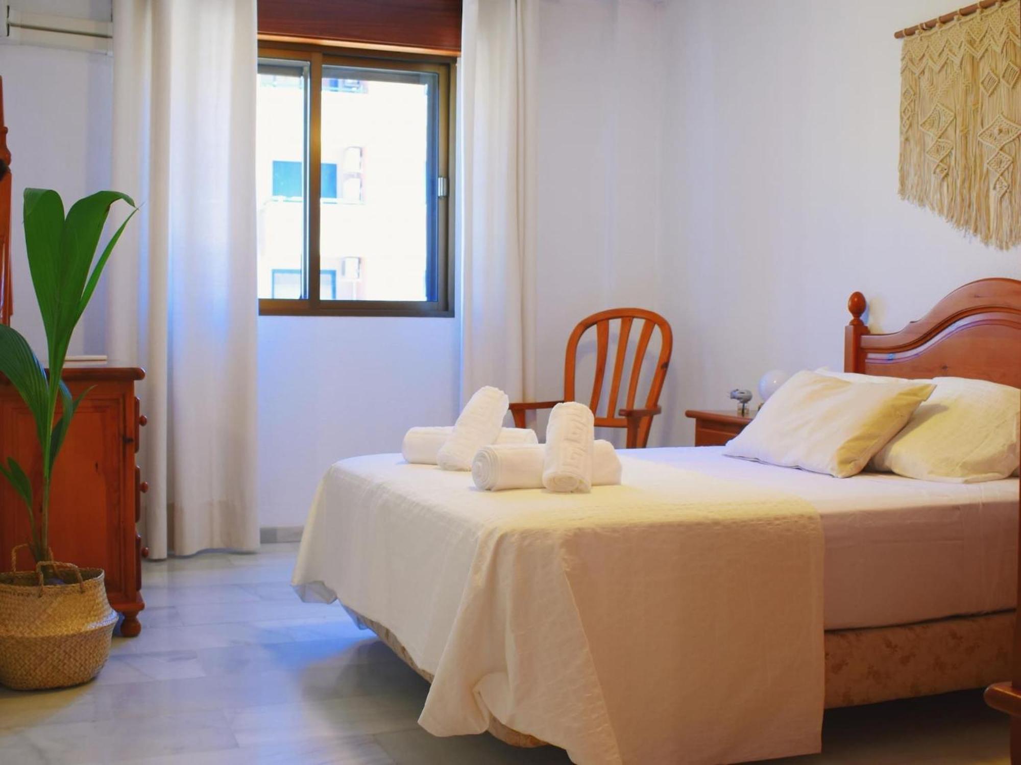 Amplio Y Luminoso Apartamento Cerca Del Centro Y La Playa Con Piscina Y Parking Privado Málaga Kültér fotó