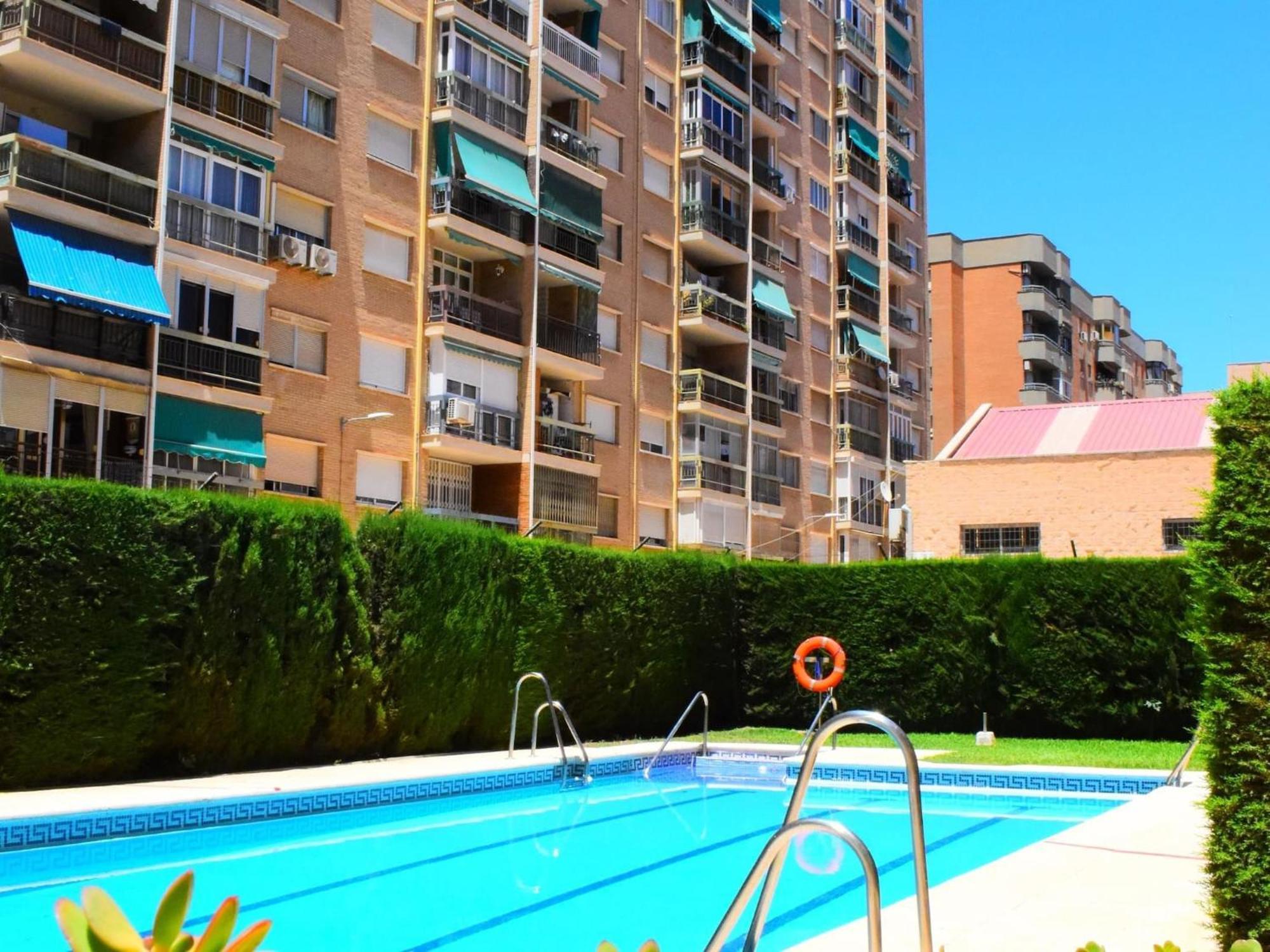 Amplio Y Luminoso Apartamento Cerca Del Centro Y La Playa Con Piscina Y Parking Privado Málaga Kültér fotó