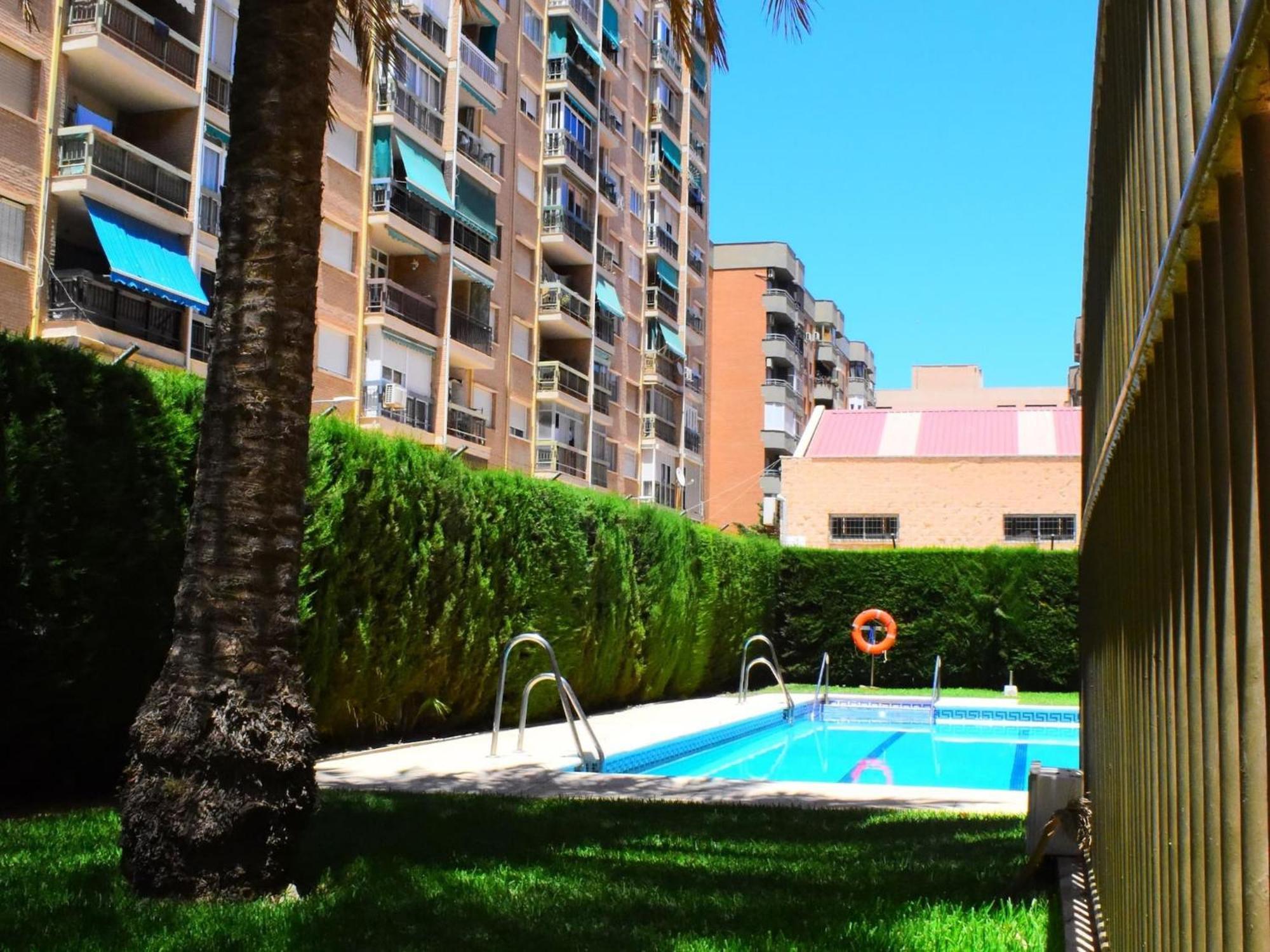 Amplio Y Luminoso Apartamento Cerca Del Centro Y La Playa Con Piscina Y Parking Privado Málaga Kültér fotó